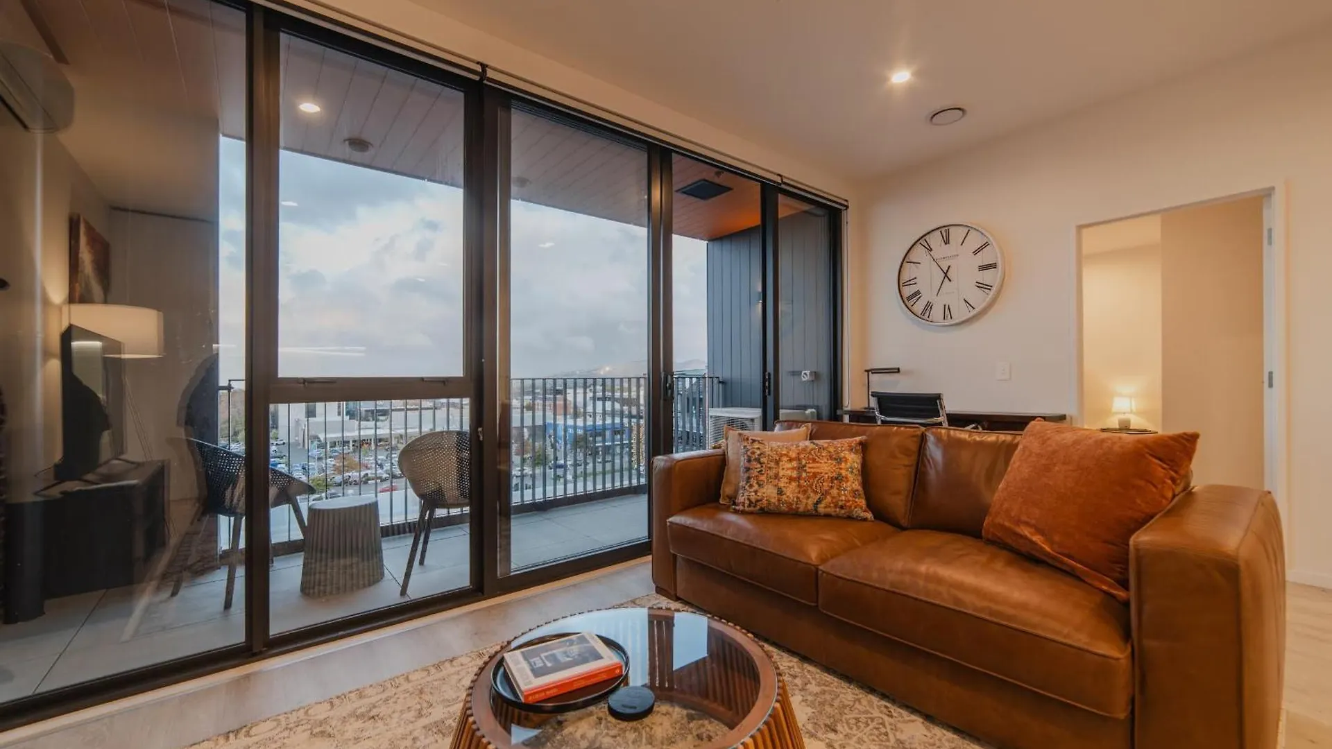 Central 1Br Apt - Balcony Kitchen & Bath Christchurch 0*,  New Zealand