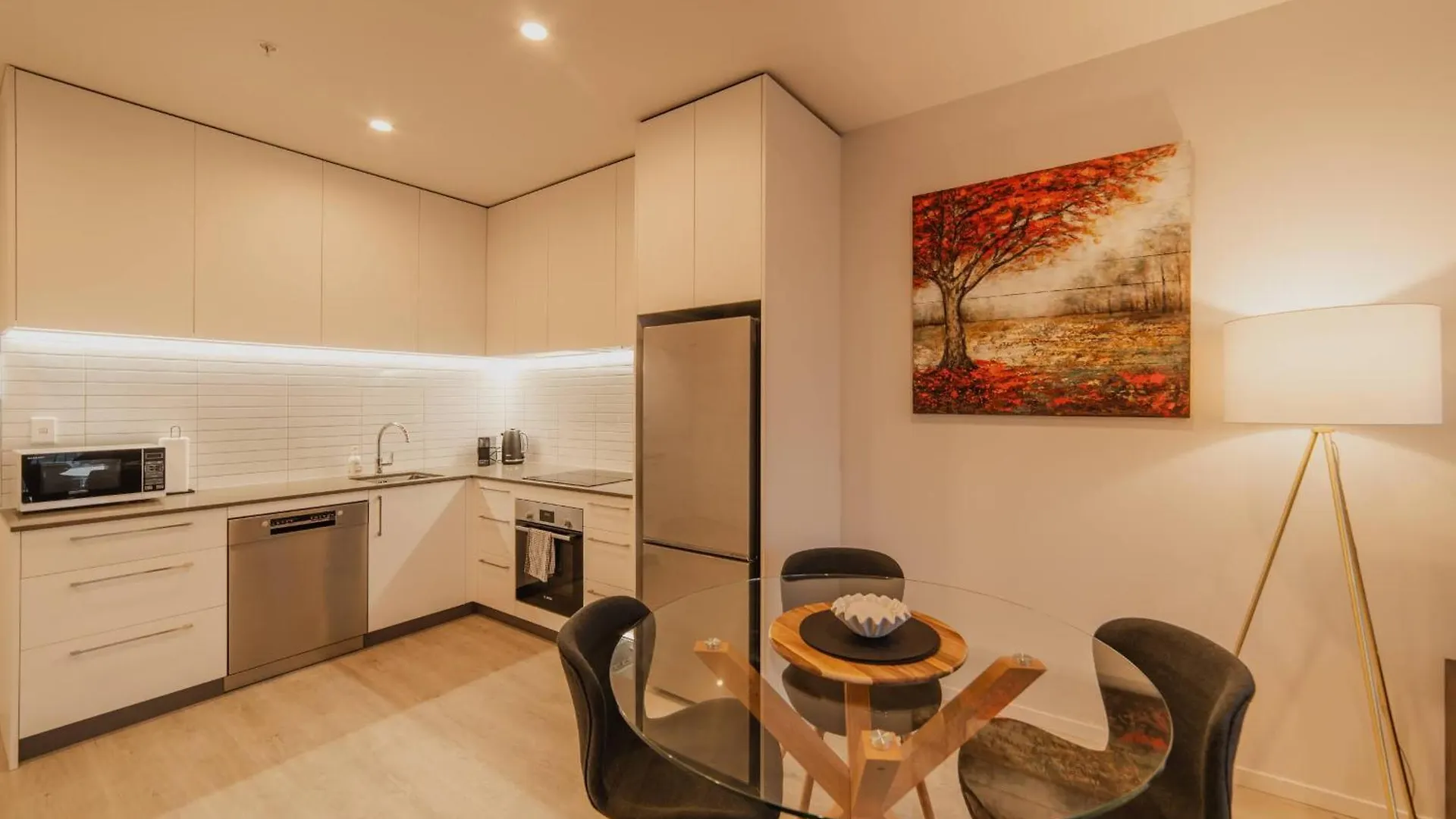 Central 1Br Apt - Balcony Kitchen & Bath Christchurch